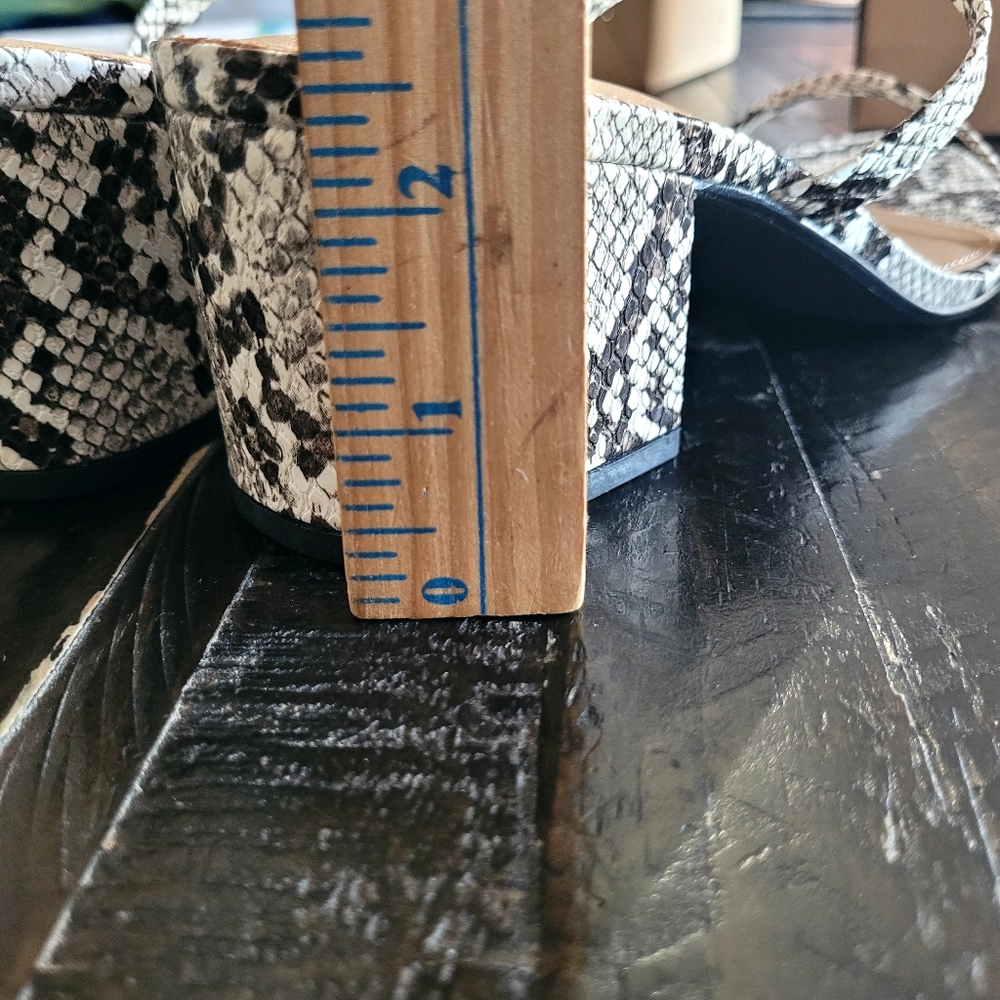 Amazon Essentials Thin Two Strap White Snake Heel… - image 4